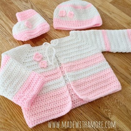 3-teiliges Baby-Geschenkset | Strickjacke, Booties & Mütze (0–6 Mon.)