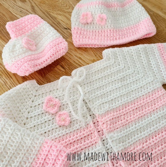 Handgemachtes Baby-Set mit Kapuzenjacke & Mütze (3–6 Monate) – Bild 3