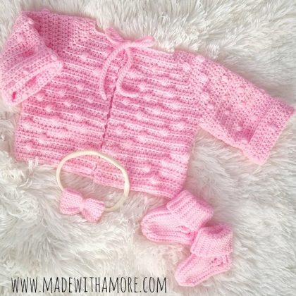 3-teiliges Baby-Geschenkset | Strickjacke, Booties & Stirnband (0–6 Mon.)