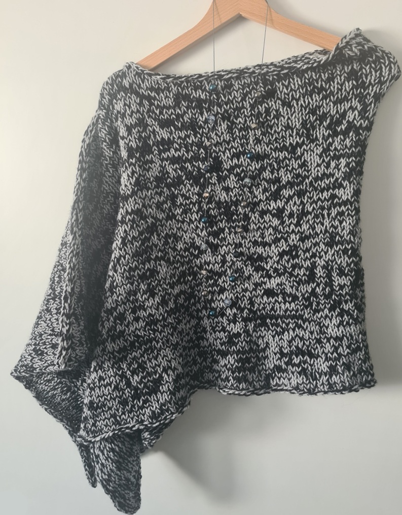 Poncho - 04 - Image 2