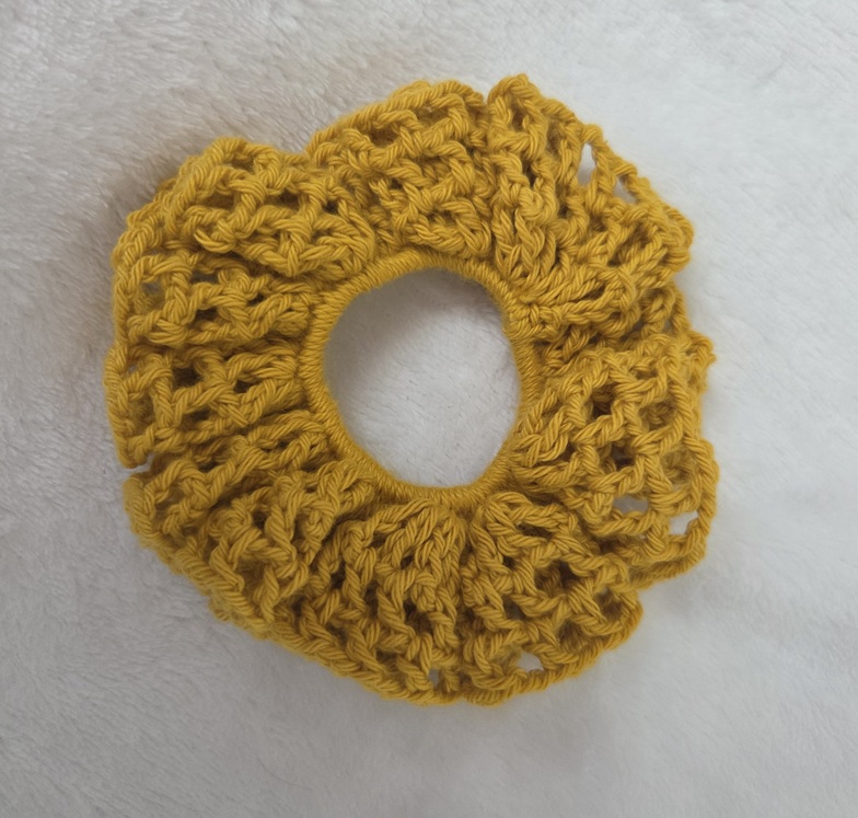 Scrunchie 06